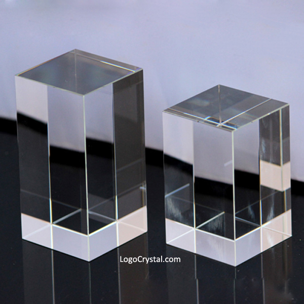 rechteckiger optischer Kristallblock für kundenspezifisches 3D / 2D-Laserätzen erhältlich.