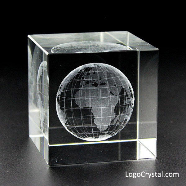 Cubo de cristal de 50 mm (2 pulgadas) con láser de globo terráqueo 3D grabado en el interior