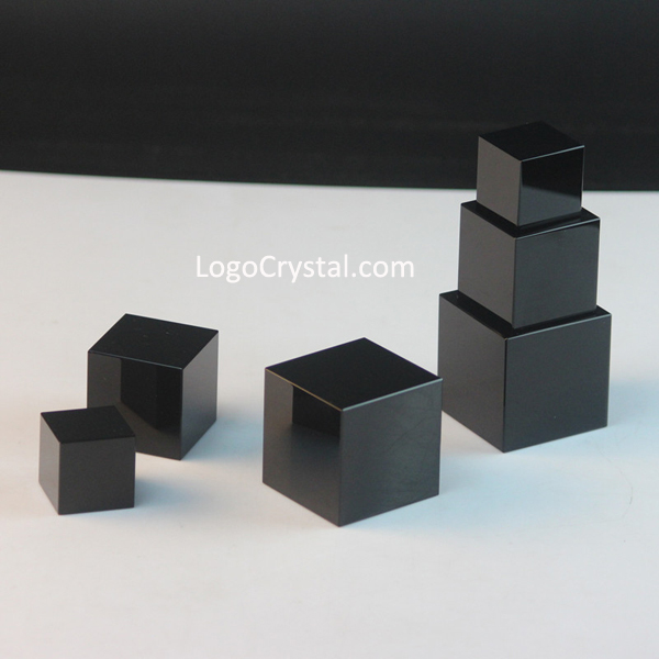 Cubos de cristal negro, Cubos de cristal negro K9, Cubos de cristal óptico negro